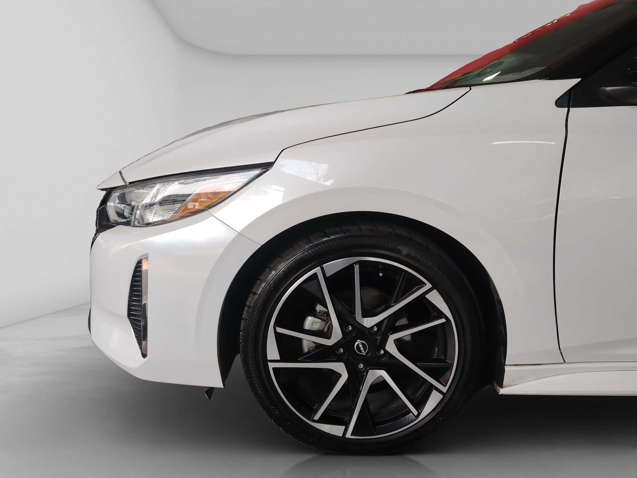 2024 Nissan Sentra 2.0 SR Bi-Tono At