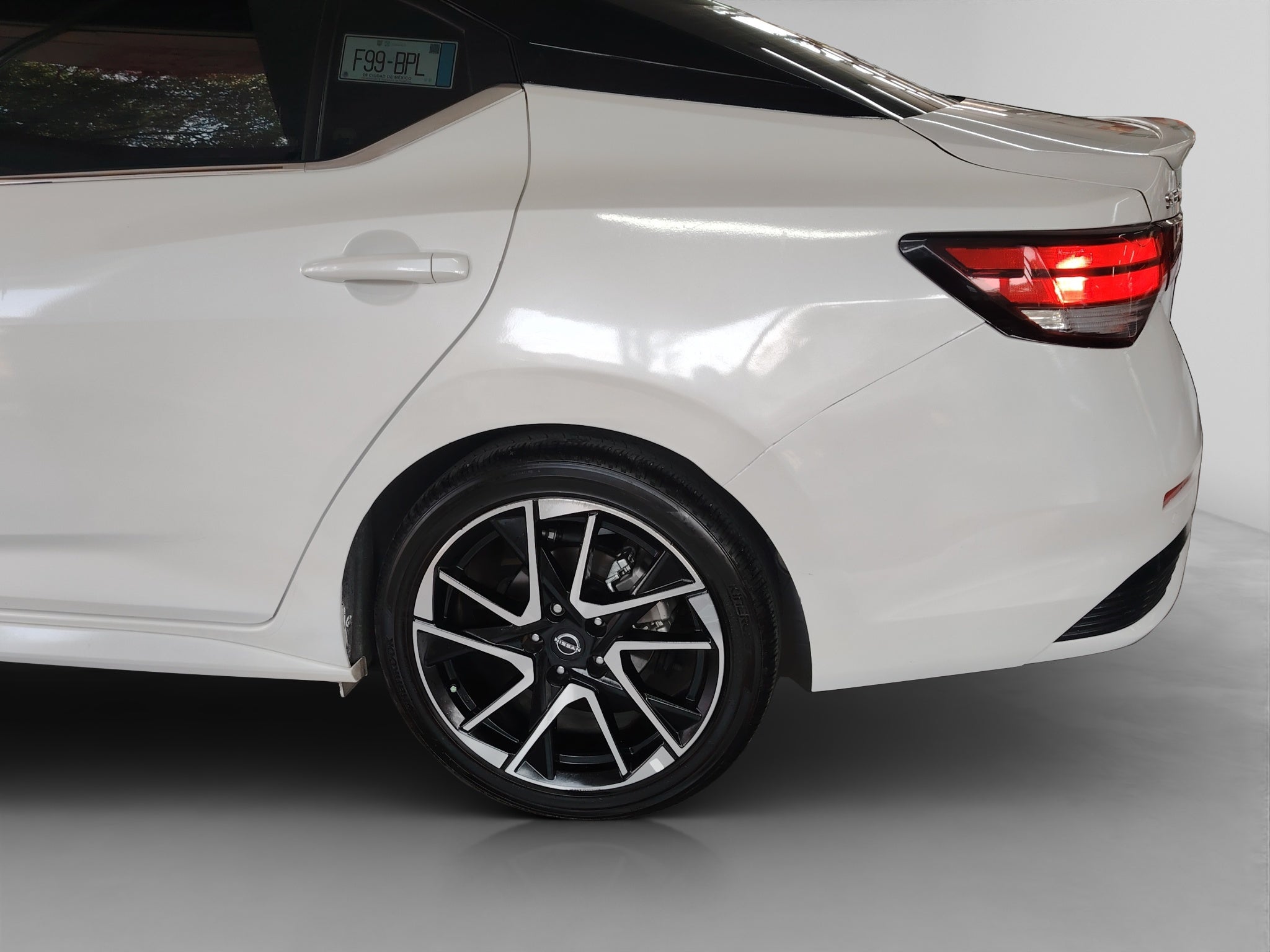 2024 Nissan Sentra 2.0 SR Bi-Tono At