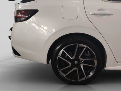 2024 Nissan Sentra 2.0 SR Bi-Tono At