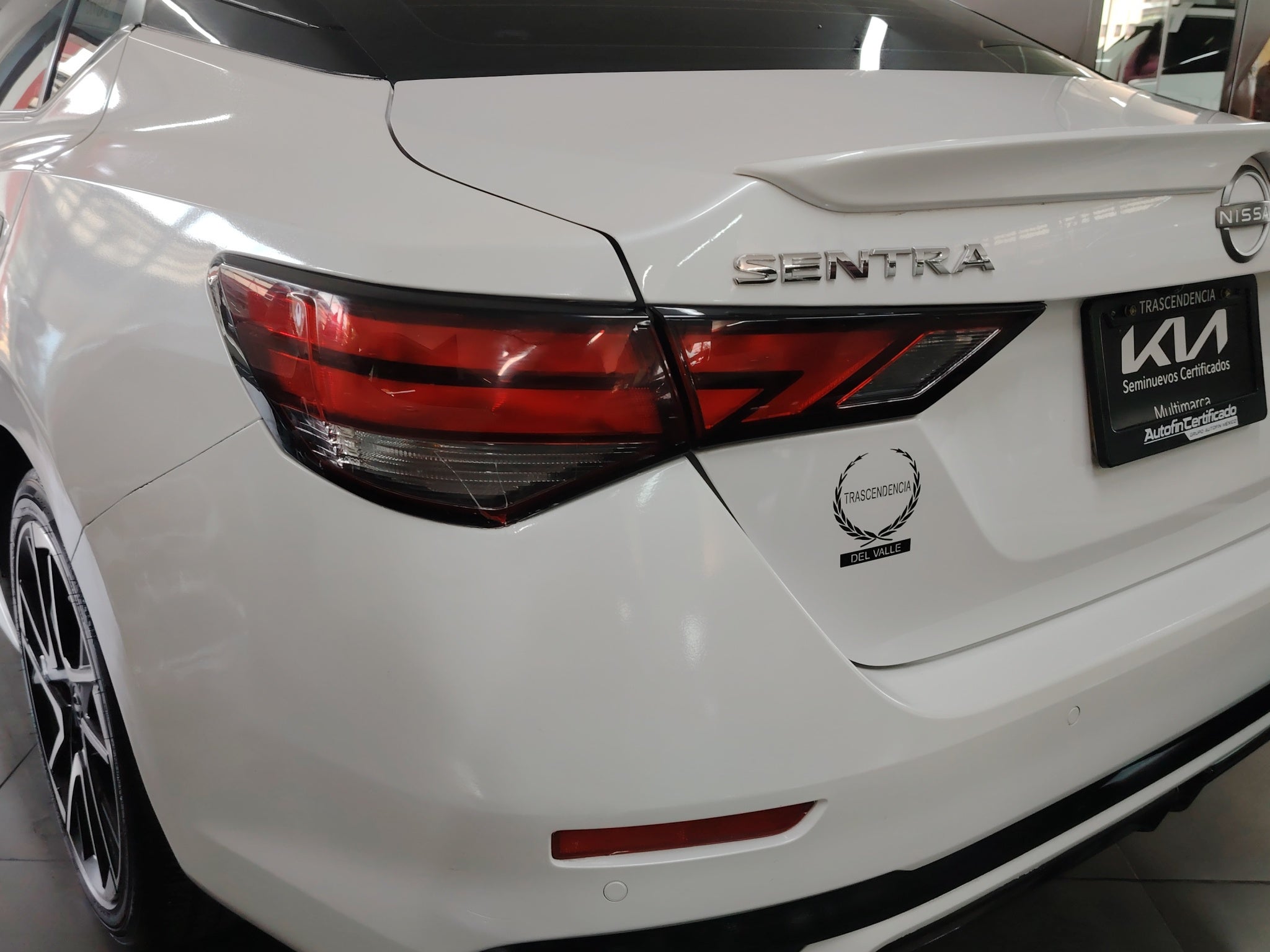 2024 Nissan Sentra 2.0 SR Bi-Tono At