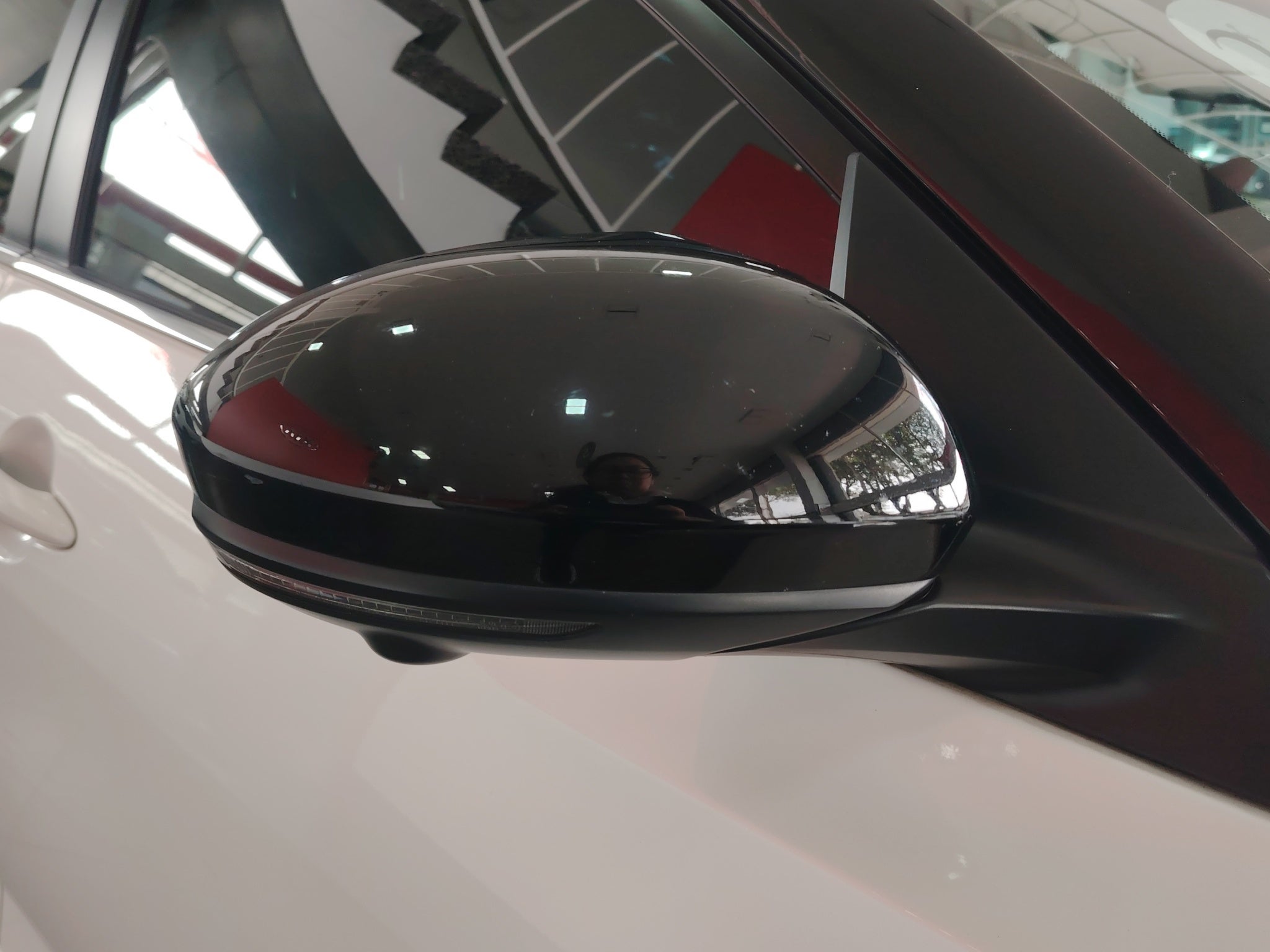 2024 Nissan Sentra 2.0 SR Bi-Tono At