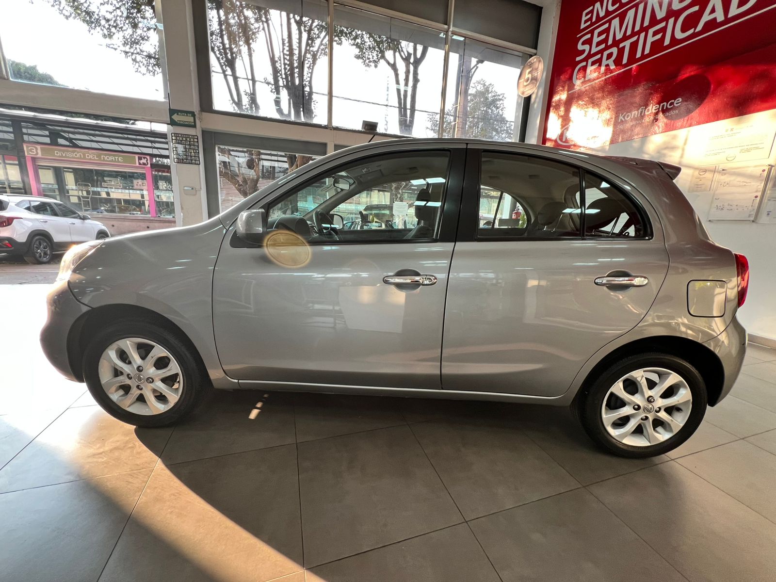 2016 Nissan March 1.6 Advance Mt