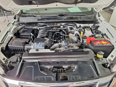 2020 Nissan NP300 Doble Cabina 2.5 SE Paq Seguridad Mt