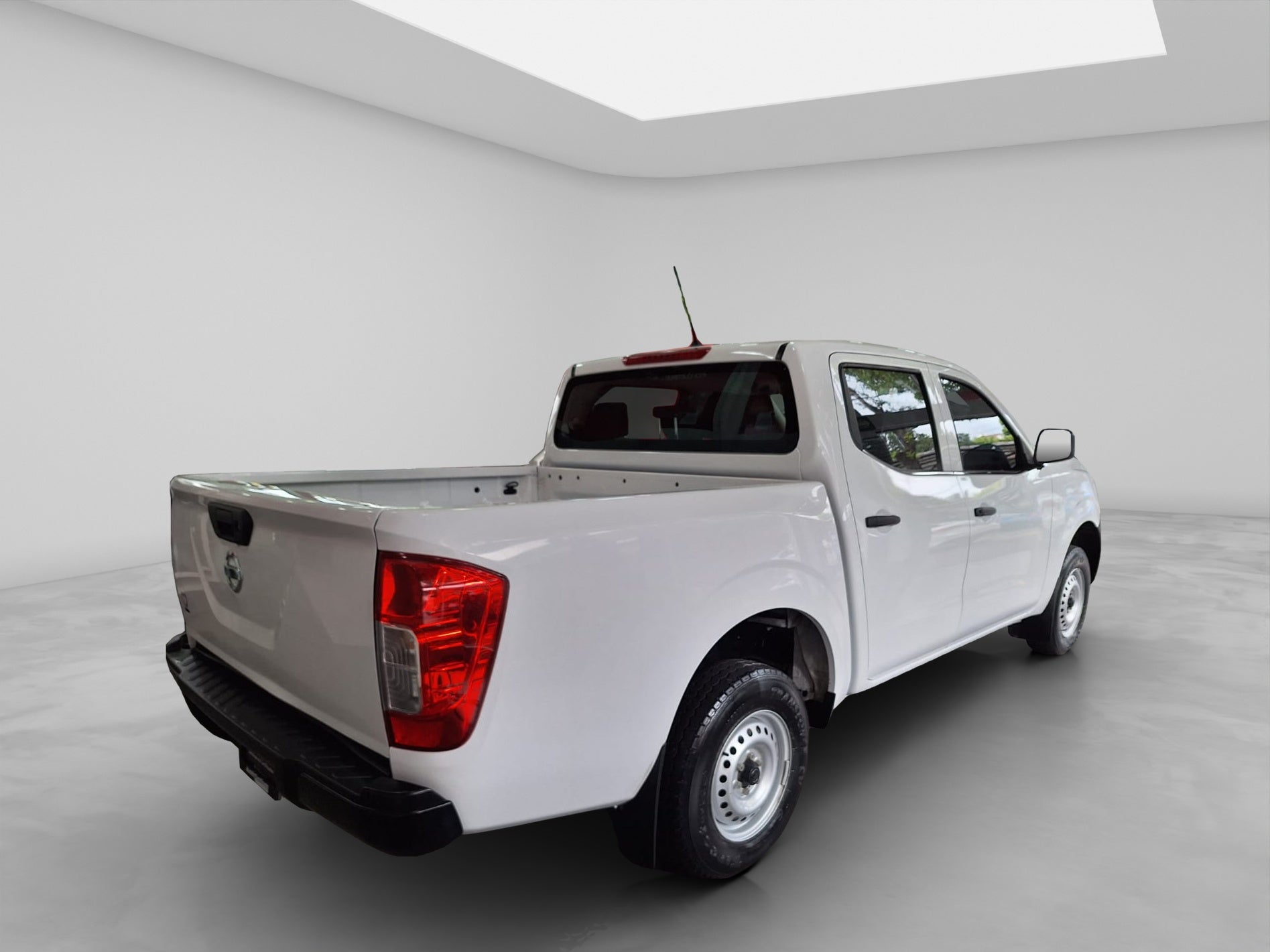 2020 Nissan NP300 2.4 Doble Cabina Se Aa Pack Seg Mt
