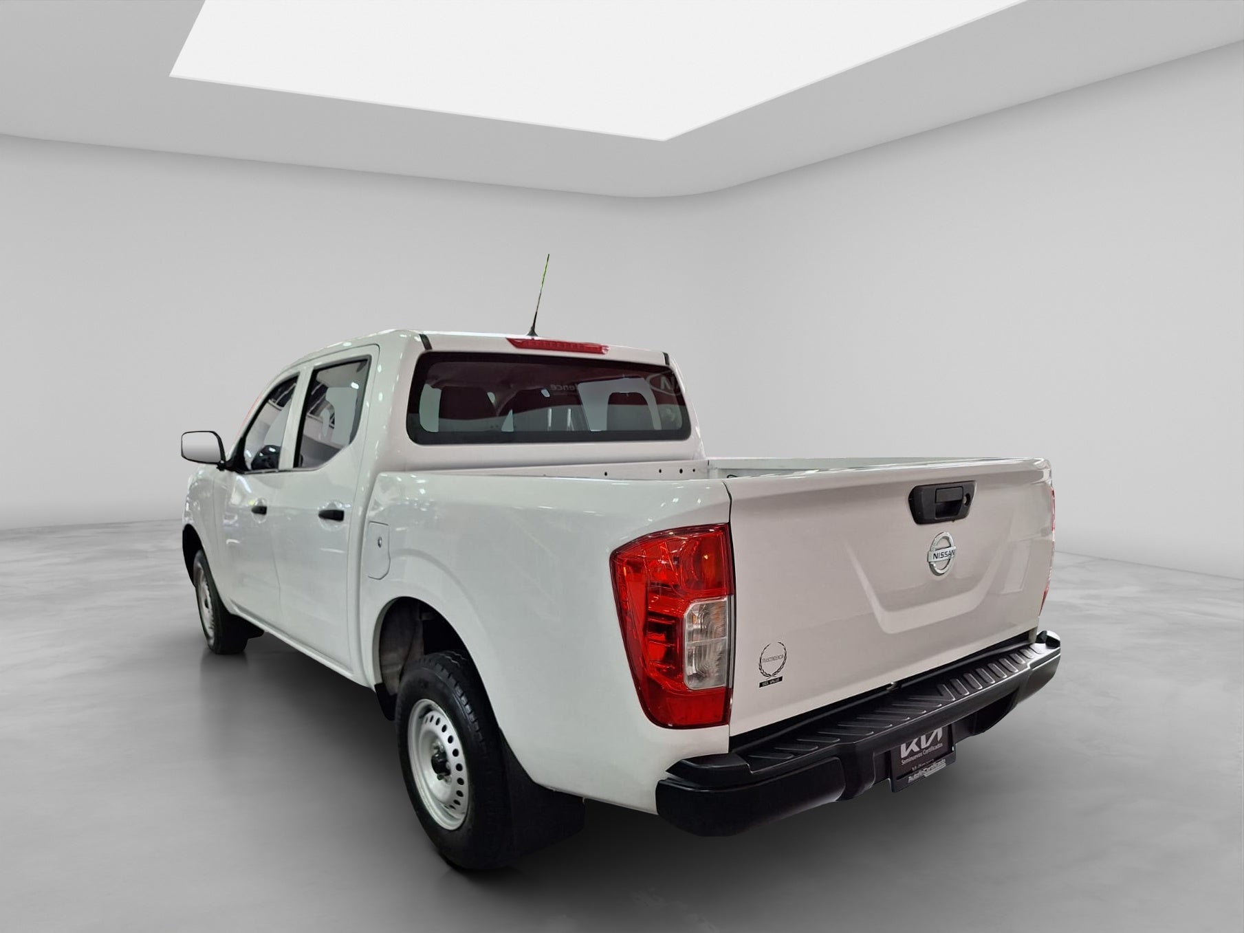 2020 Nissan NP300 2.4 Doble Cabina Se Aa Pack Seg Mt