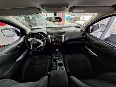 2020 Nissan NP300 2.4 Doble Cabina Se Aa Pack Seg Mt