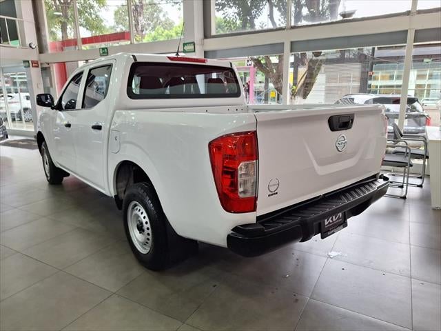 2020 Nissan NP300 2.4 Doble Cabina Se Aa Pack Seg Mt