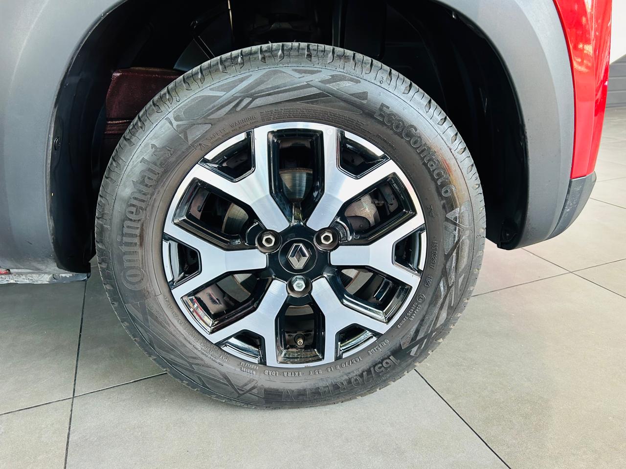 2024 Renault Kwid 1.0 Outsider Mt