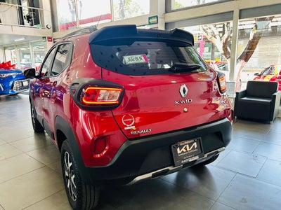 2024 Renault Kwid 1.0 Outsider Mt