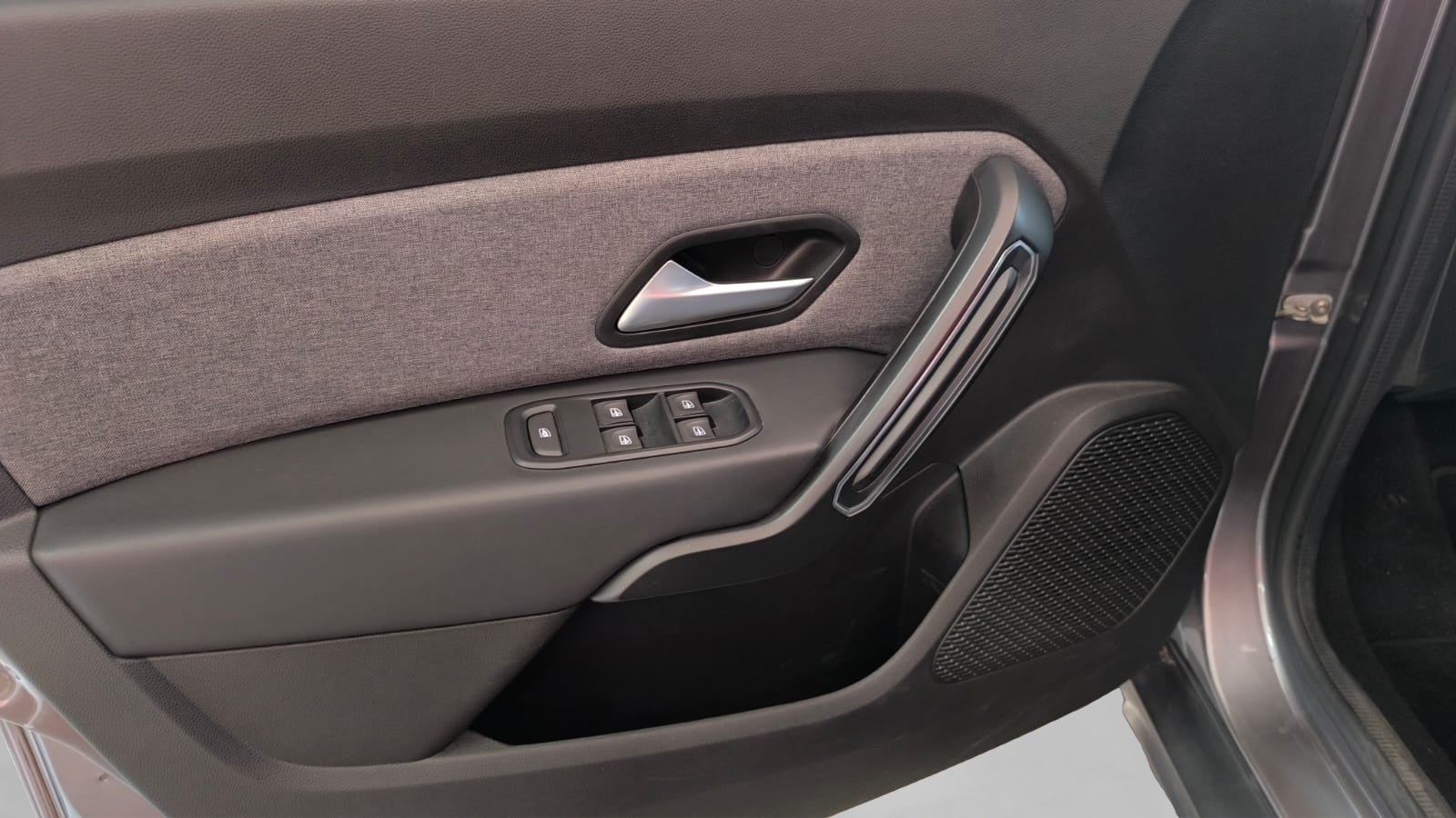 2024 Renault Duster 1.3 Iconic At