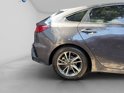 2022 Kia Forte 2.0 LX Mt