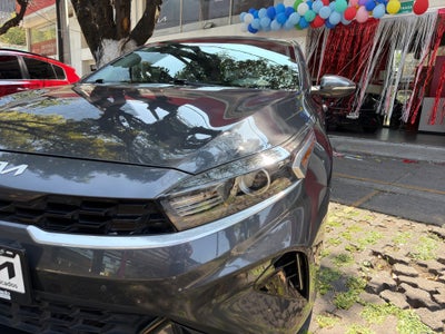 2022 Kia Forte 2.0 LX Mt