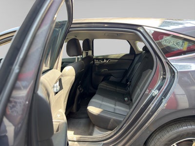 2022 Kia Forte 2.0 LX Mt