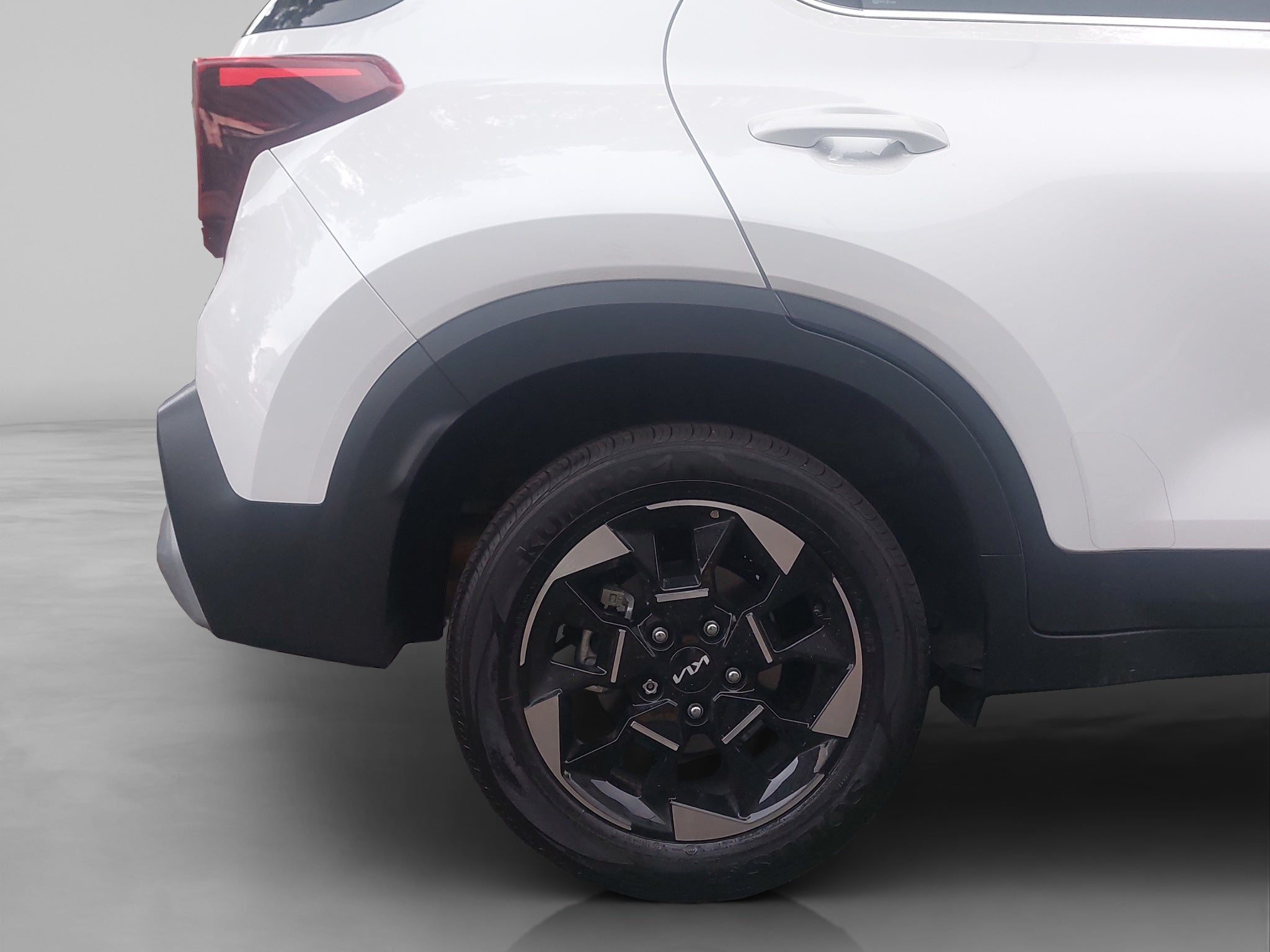 2026 Kia Sonet 1.5 Ex At