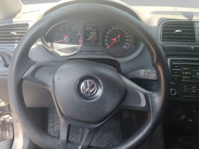 2016 Volkswagen Vento 1.6 Comfortline Mt