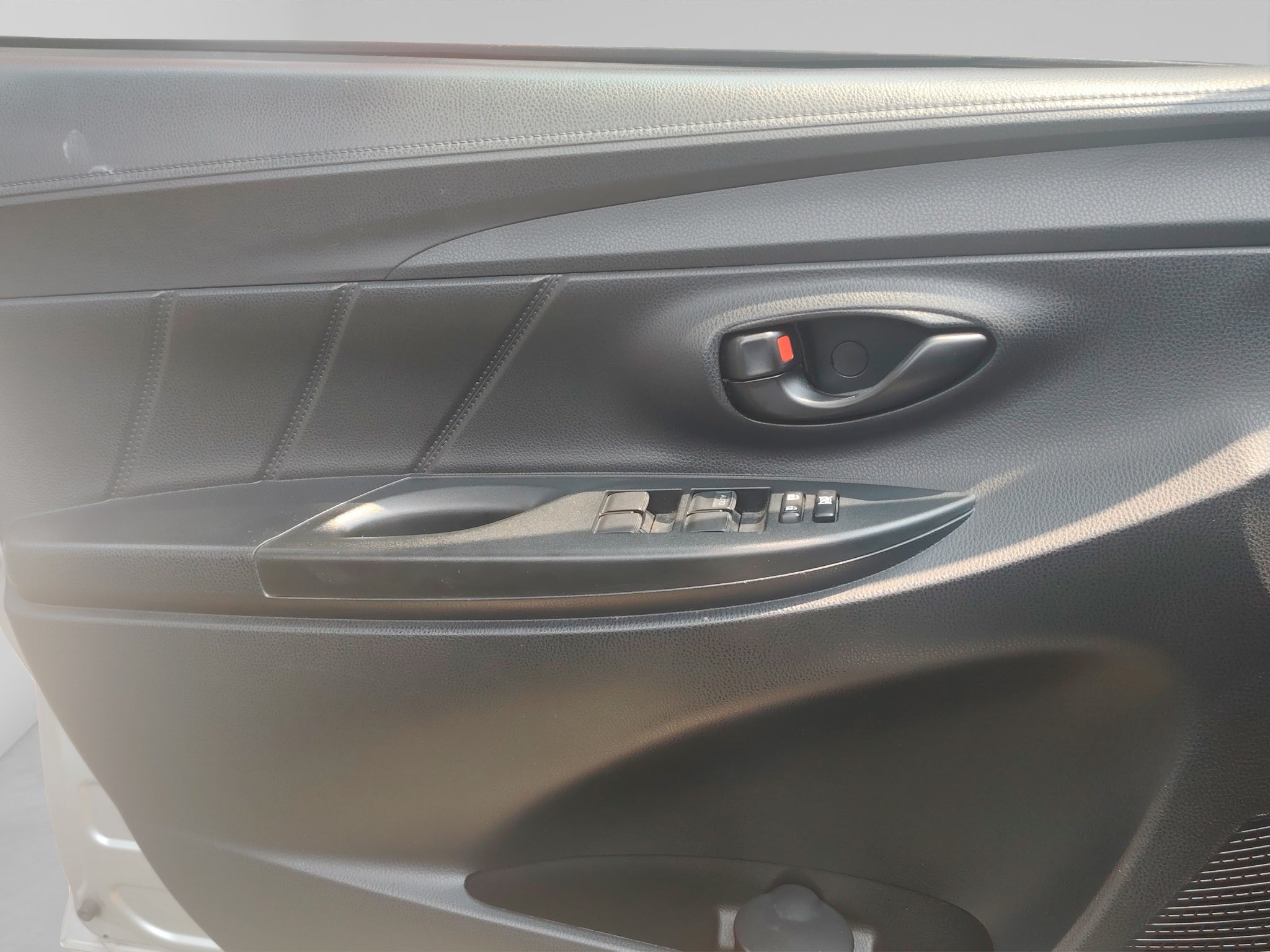 2017 Toyota Yaris 1.5 Core Cvt Sedan At