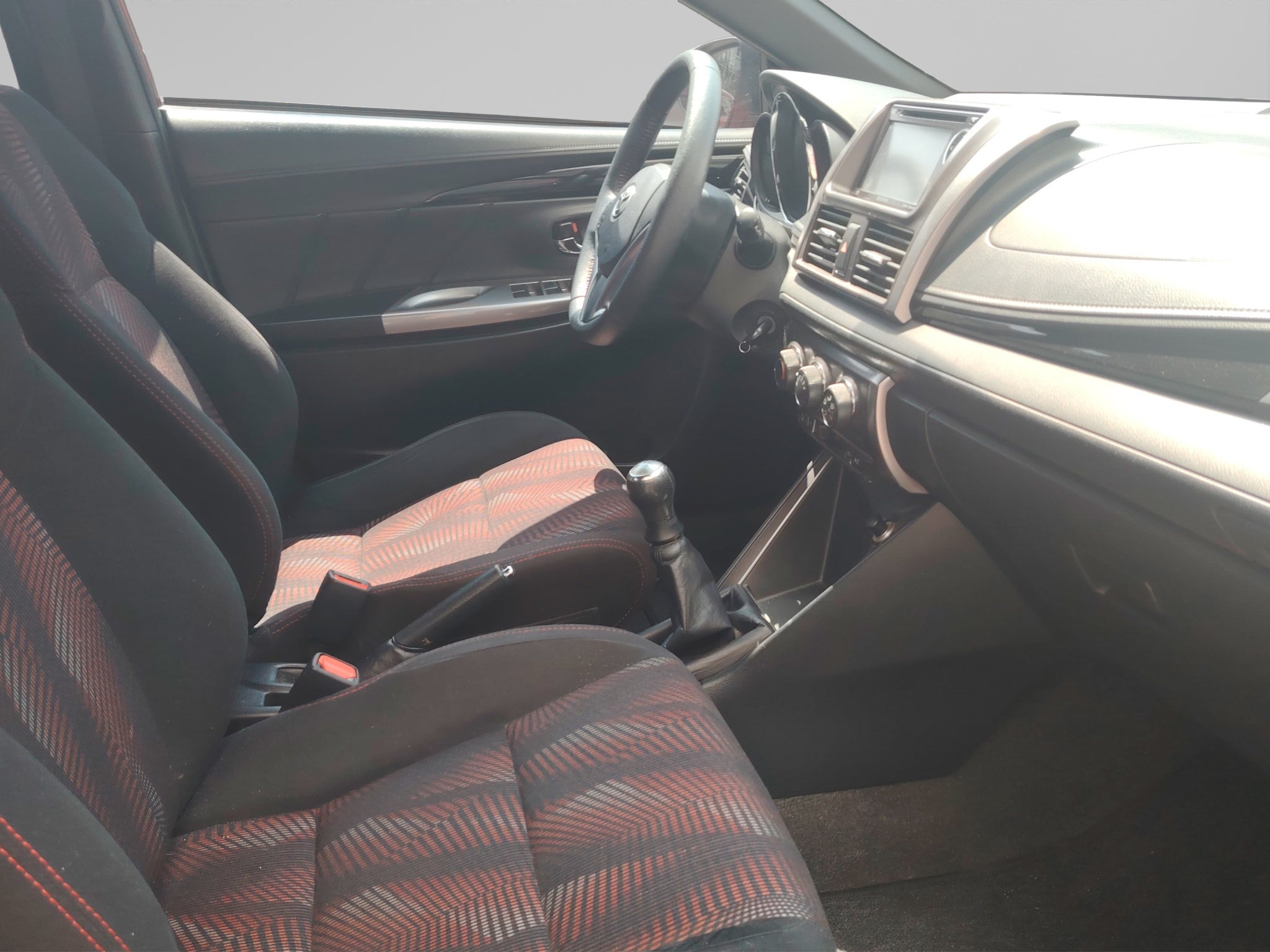 2017 Toyota Yaris 1.5 S Hb Mt