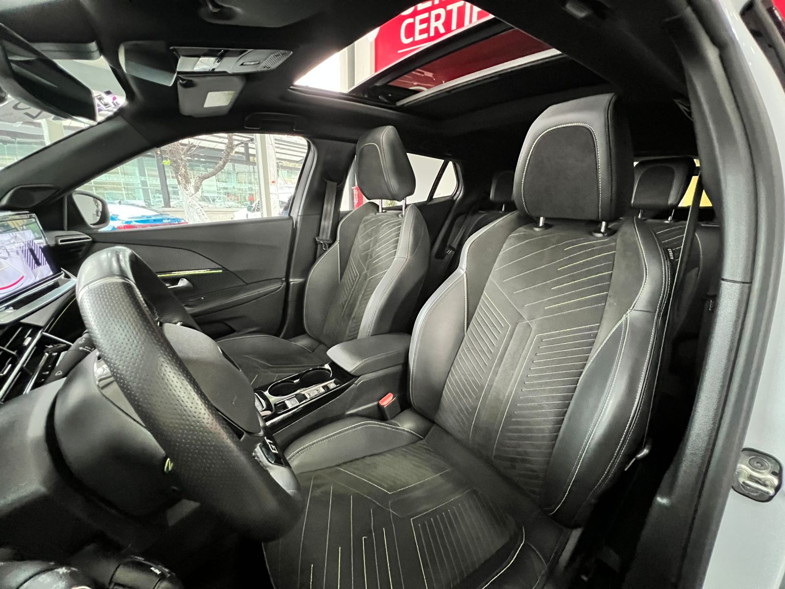 2025 Peugeot 2008 1.2 Gt At