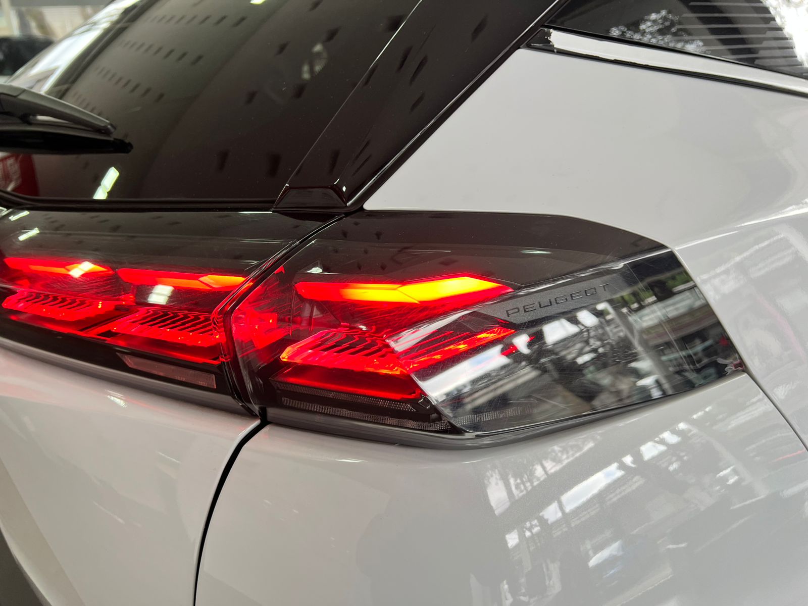 2025 Peugeot 2008 1.2 Gt At