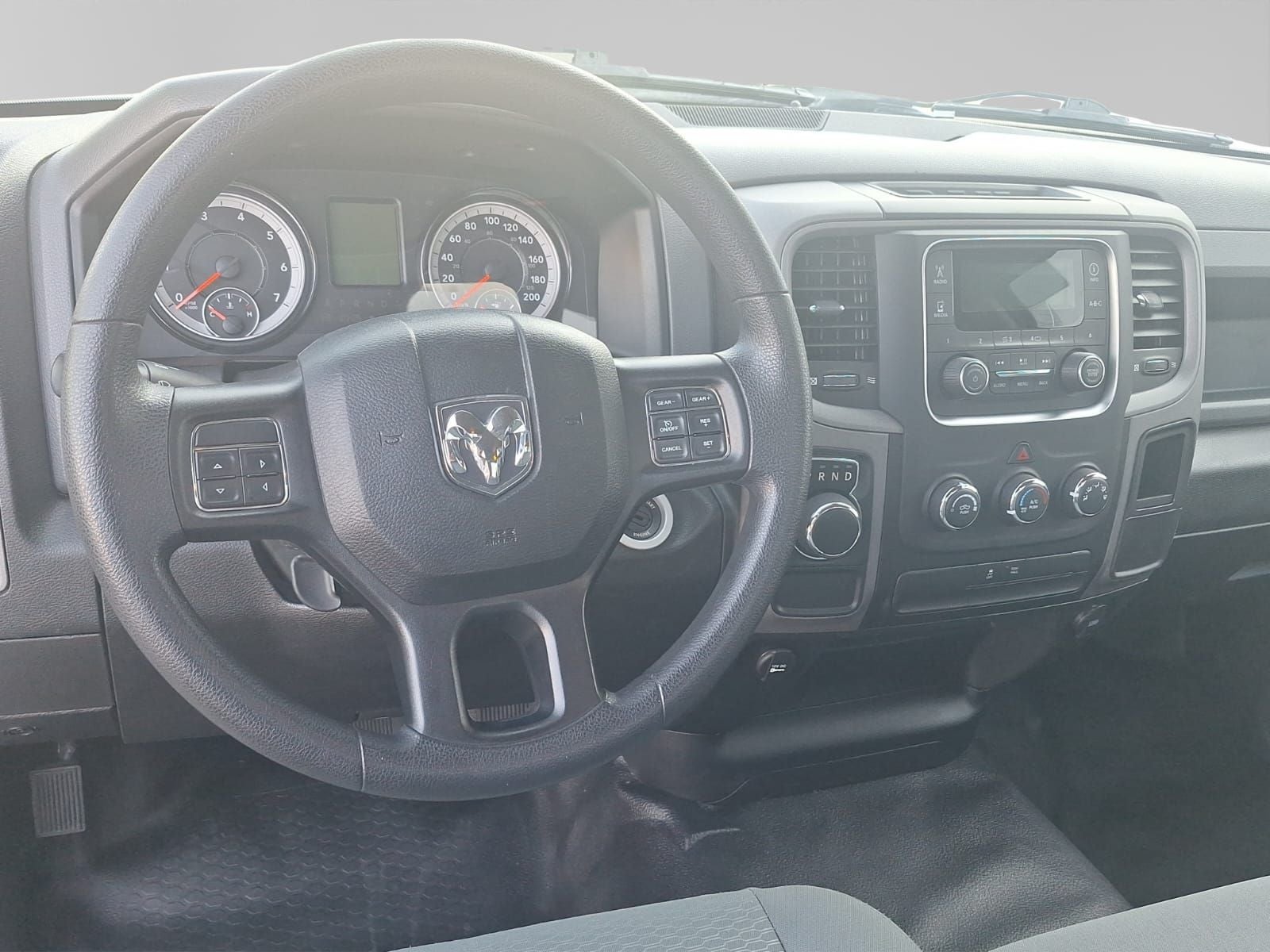 2020 RAM 1500 3.6 V6 ST Cab Regular 4x2 At