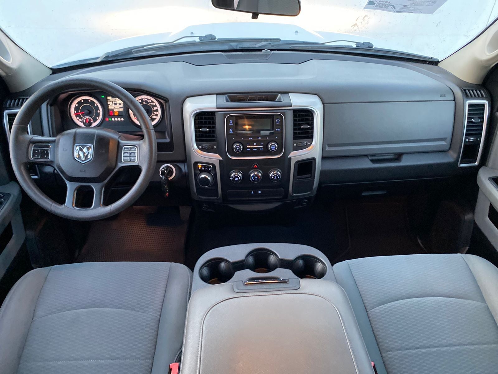 2020 RAM 1500 3.6 V6 Crew Cab SLT At
