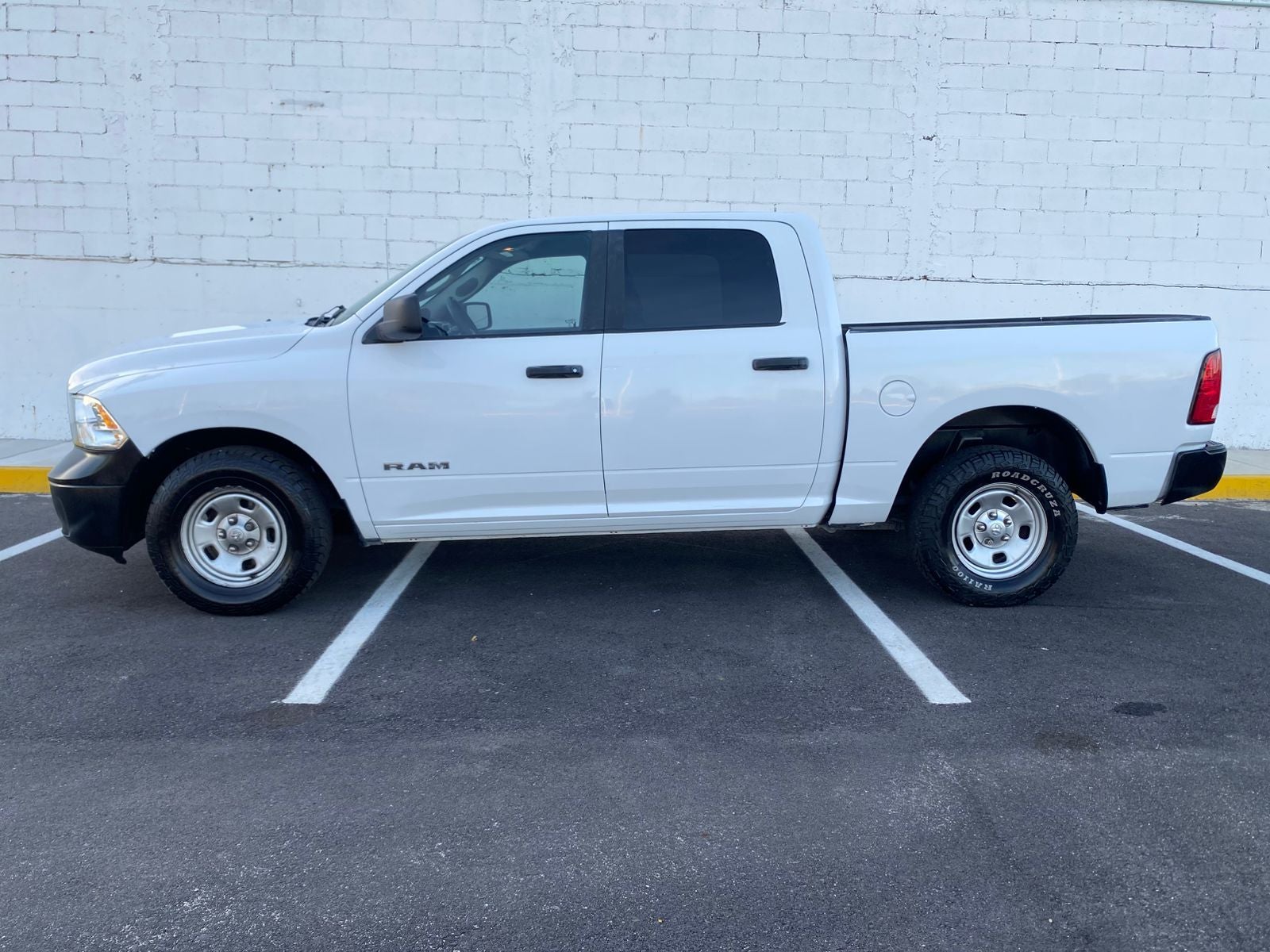 2020 RAM 1500 3.6 V6 Crew Cab SLT At