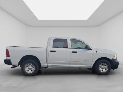 2022 RAM 1500 SLT Trabajo Crew Cab