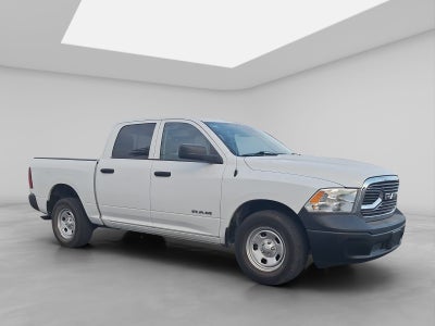 2022 RAM 1500 SLT Trabajo Crew Cab