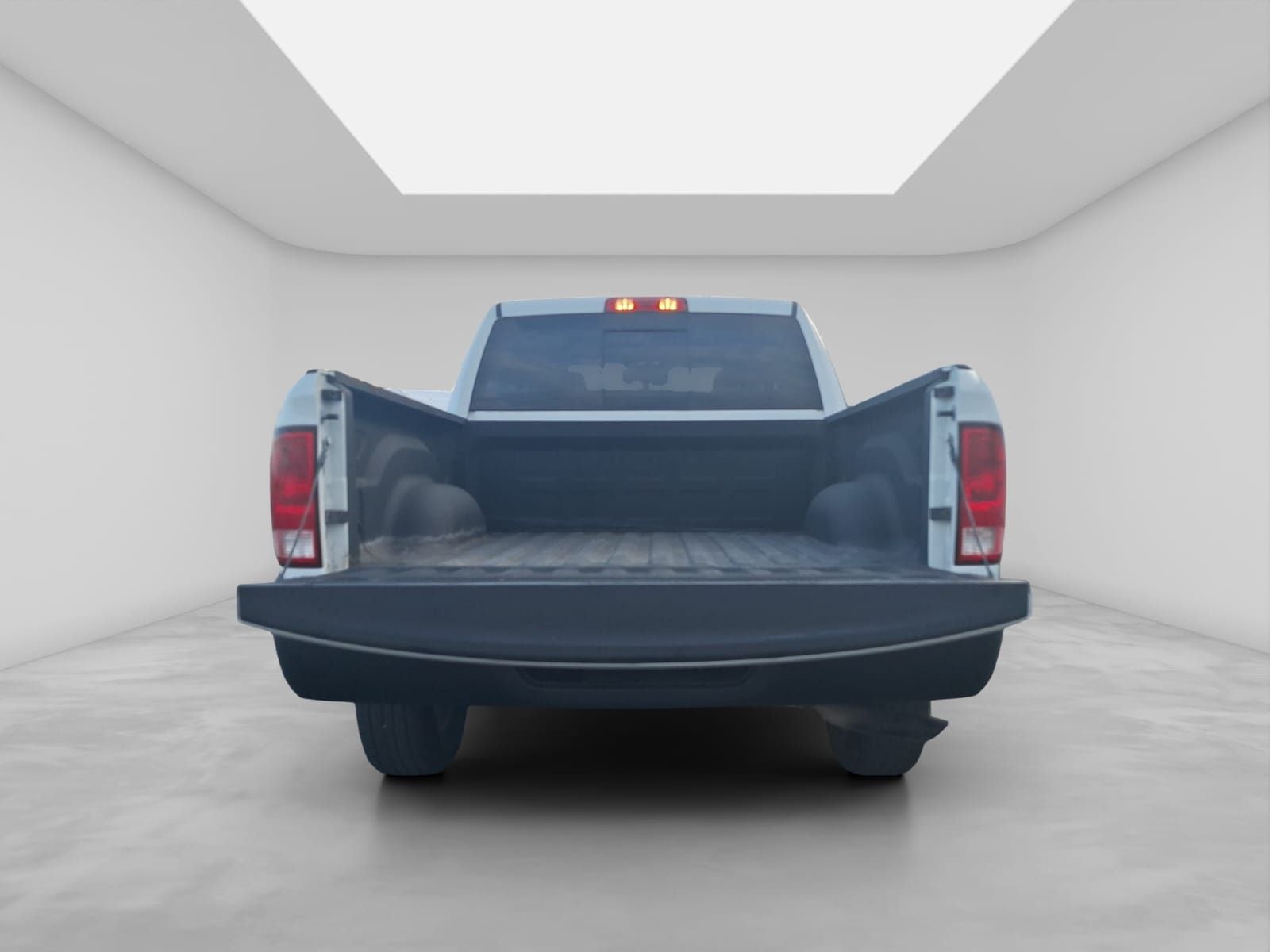 2022 RAM 1500 SLT Trabajo Crew Cab