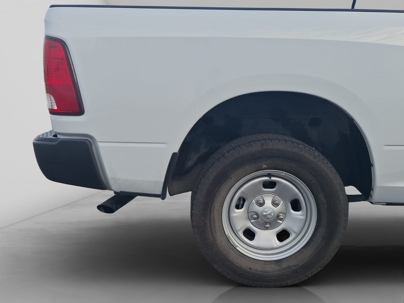 2022 RAM 1500 SLT Trabajo Crew Cab