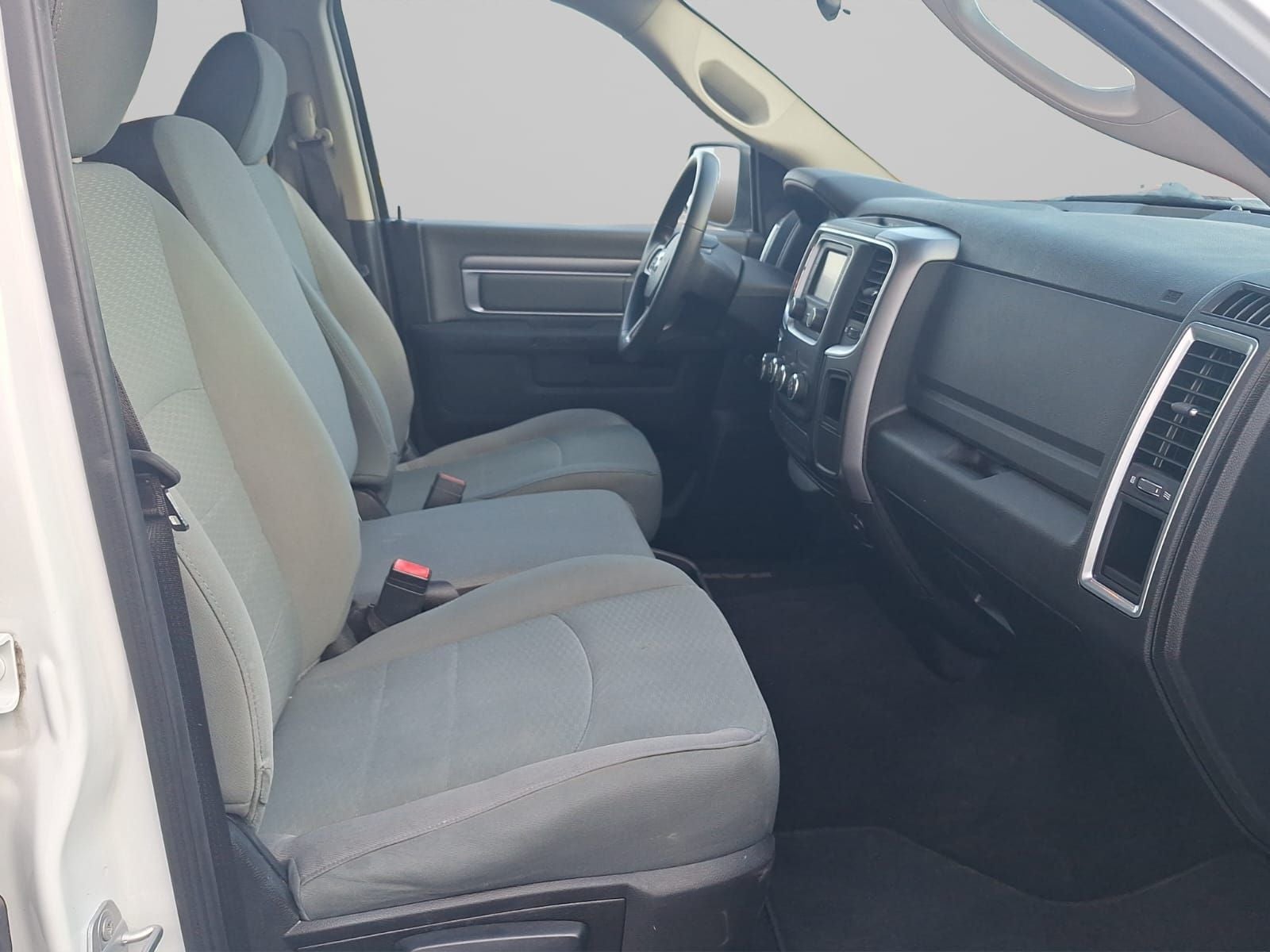 2022 RAM 1500 SLT Trabajo Crew Cab