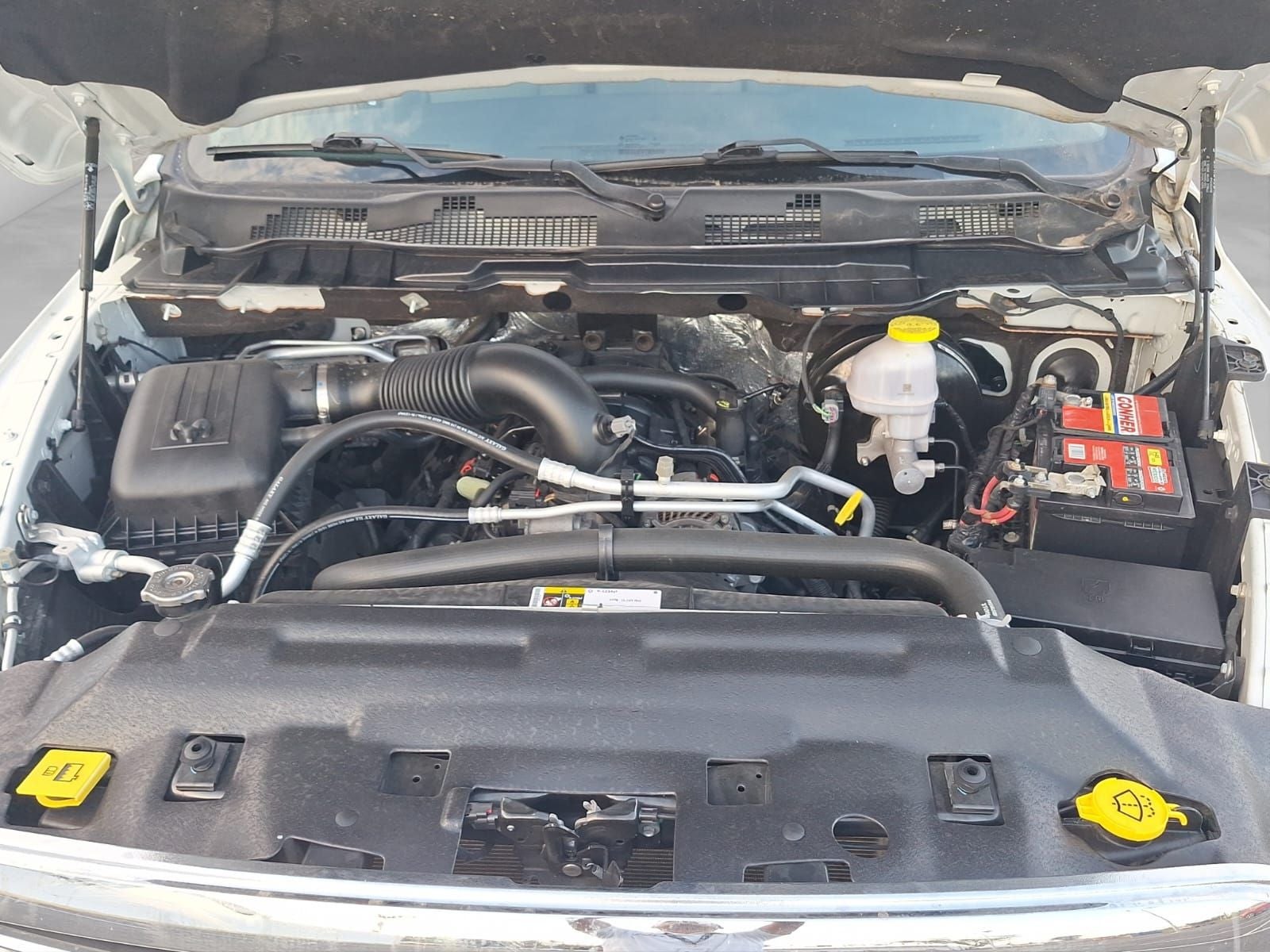 2022 RAM 1500 SLT Trabajo Crew Cab