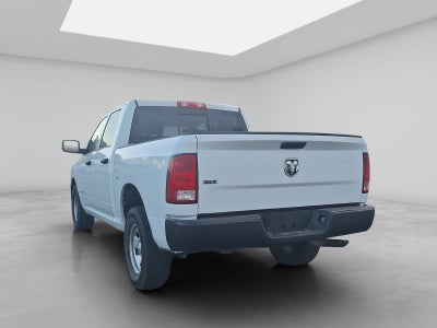 2022 RAM 1500 SLT Trabajo Crew Cab