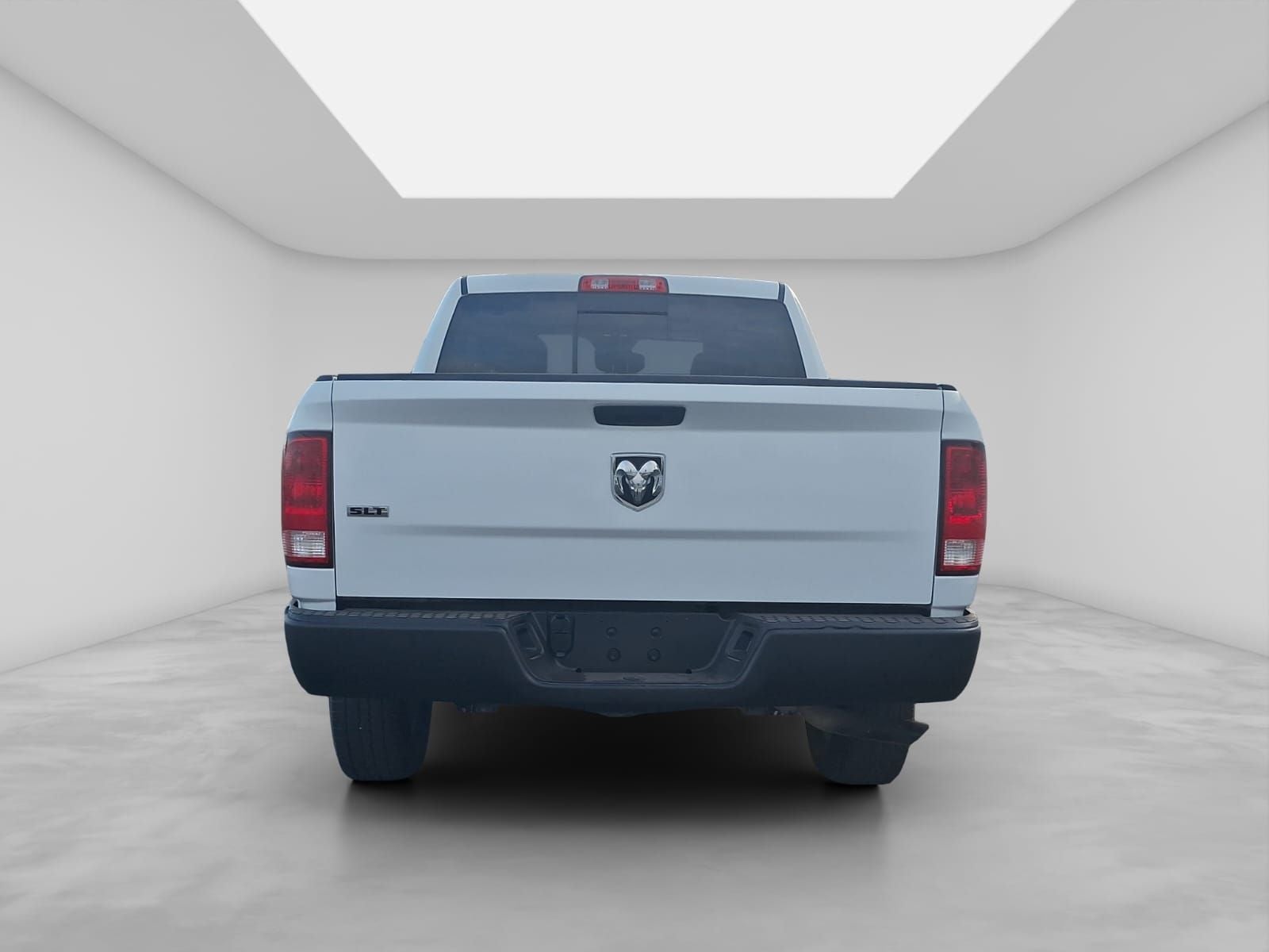 2022 RAM 1500 SLT Trabajo Crew Cab