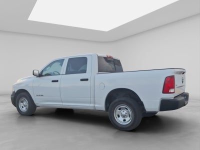 2022 RAM 1500 SLT Trabajo Crew Cab