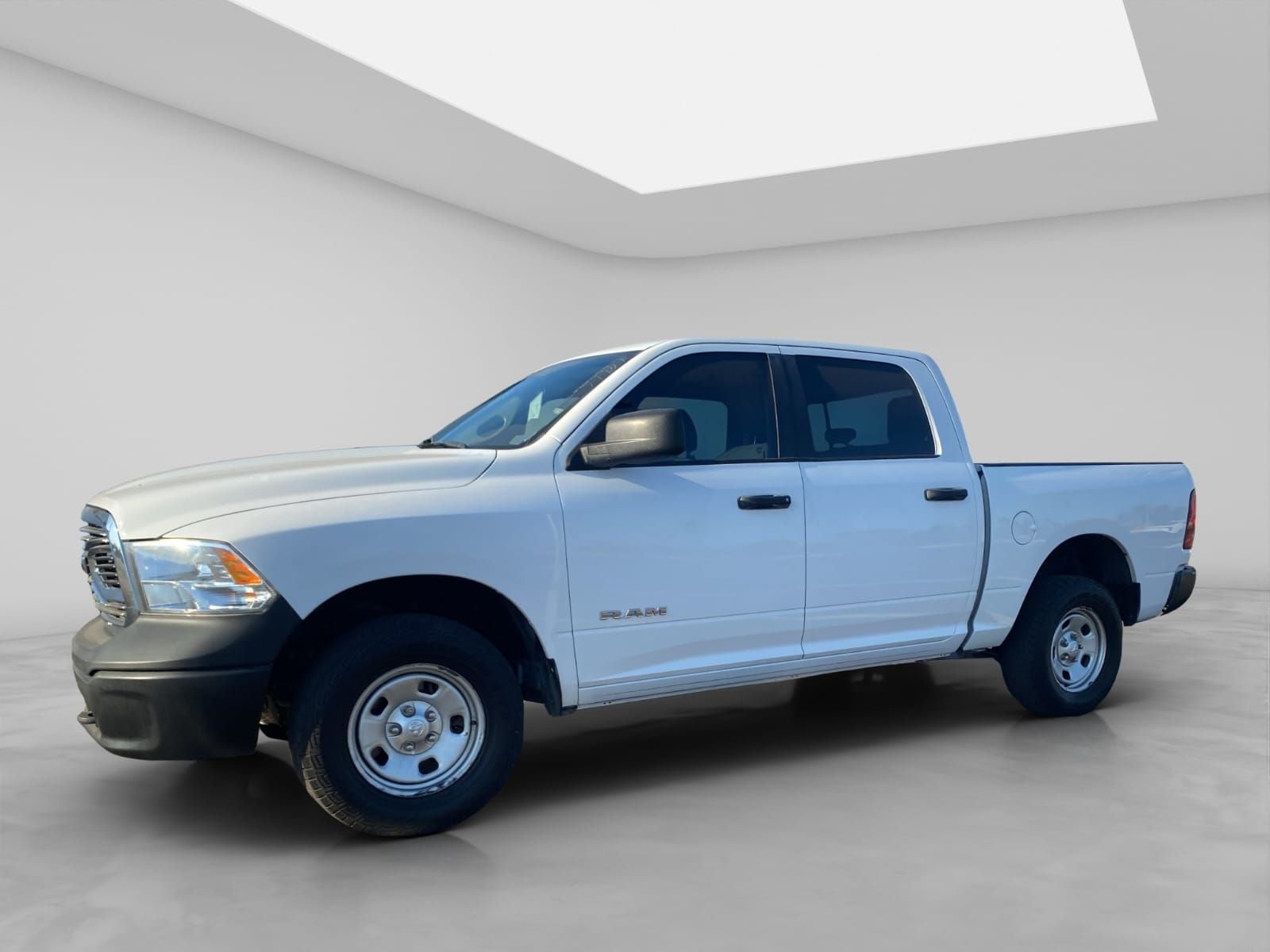 2020 RAM 1500 3.6 V6 Crew Cab SLT At