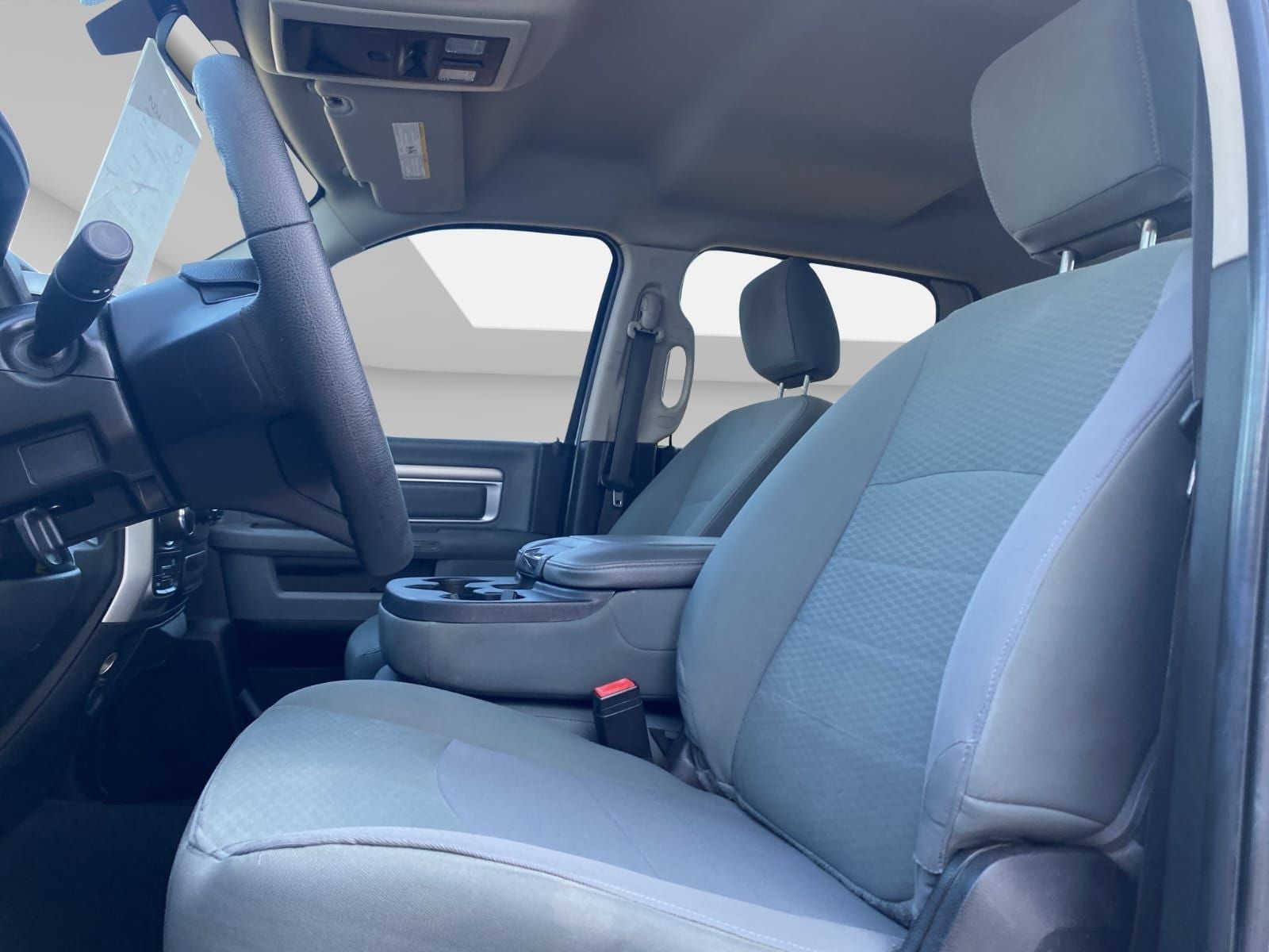 2020 RAM 1500 3.6 V6 Crew Cab SLT At