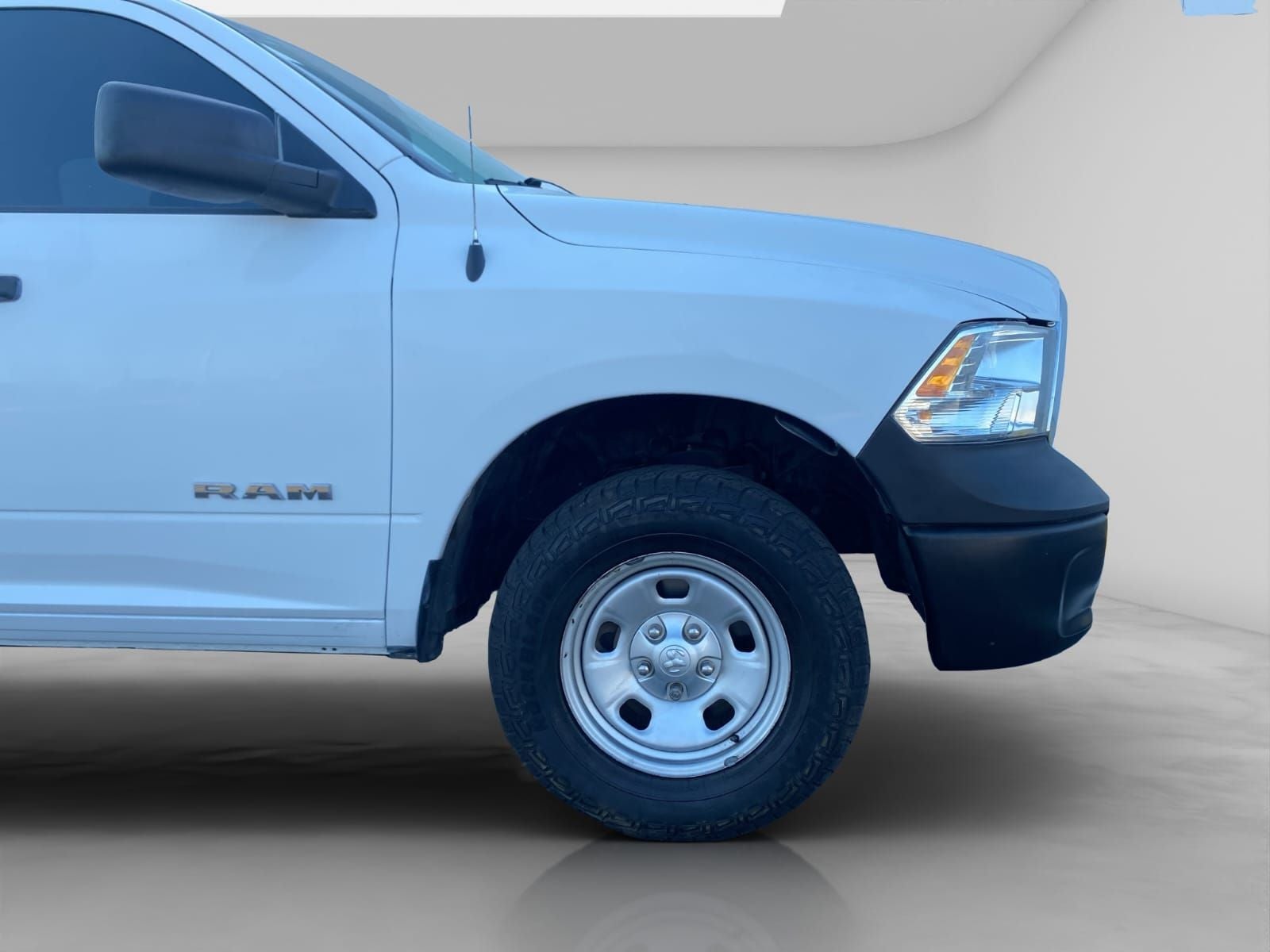 2020 RAM 1500 3.6 V6 Crew Cab SLT At