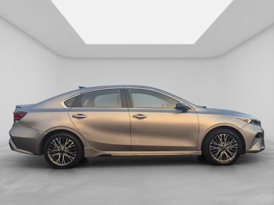 2023 Kia Forte 2.0 GT Line Sedan At