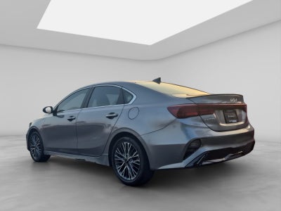 2023 Kia Forte 2.0 GT Line Sedan At