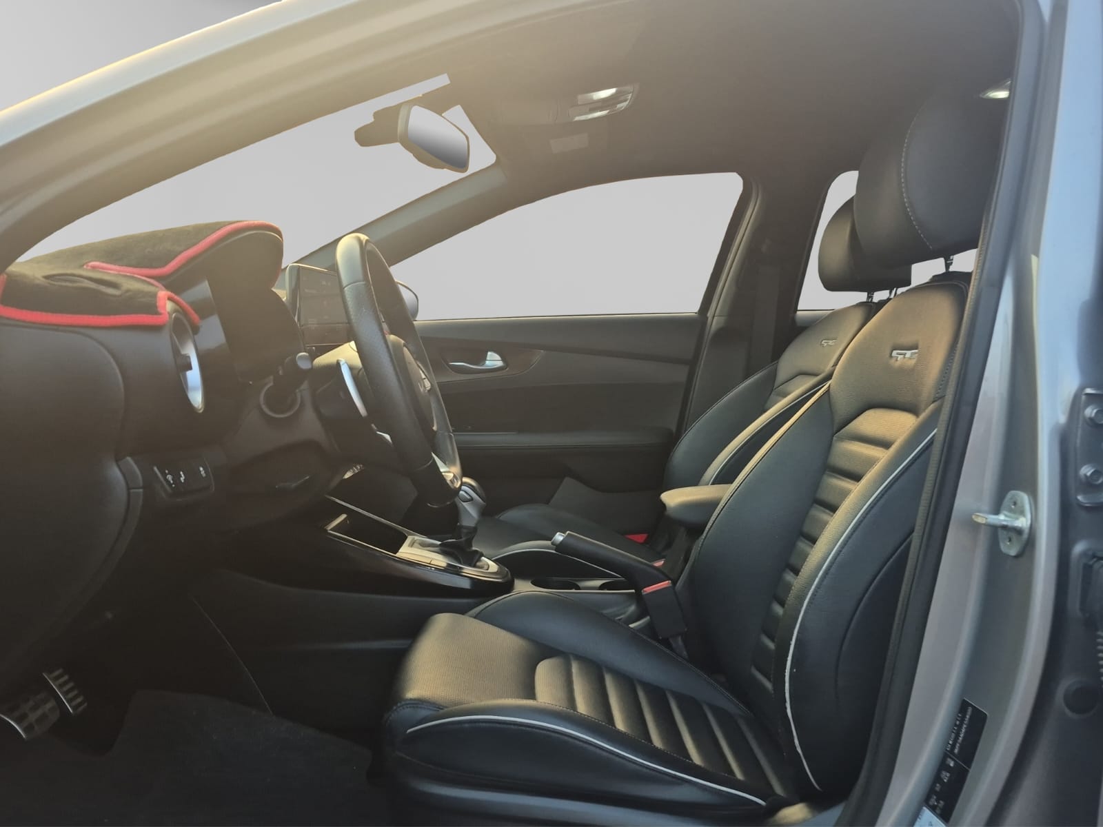2023 Kia Forte 2.0 GT Line Sedan At