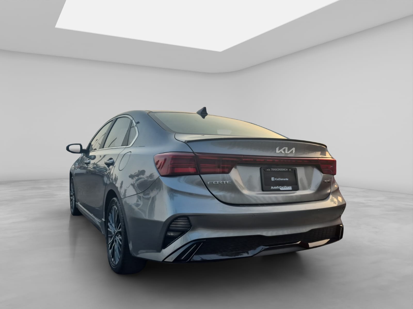 2023 Kia Forte 2.0 GT Line Sedan At