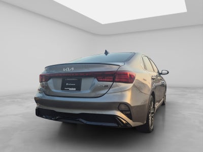 2023 Kia Forte 2.0 GT Line Sedan At