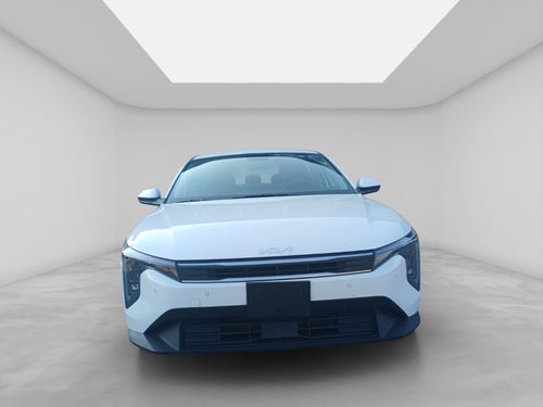 2025 Kia K4 2.0 L IVT At