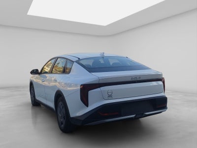 2025 Kia K4 2.0 L IVT At