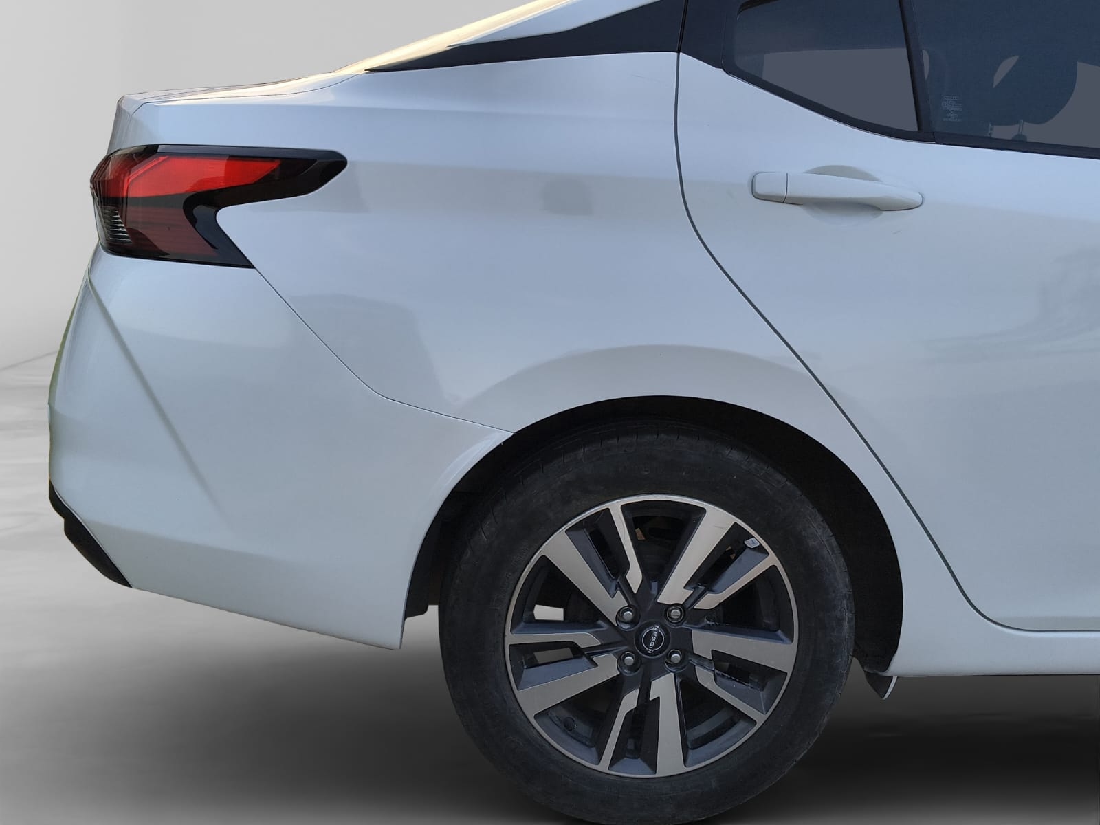 2023 Nissan Versa 1.6 Advance At