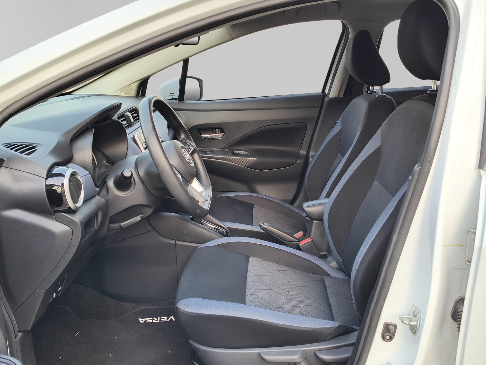 2023 Nissan Versa 1.6 Advance At