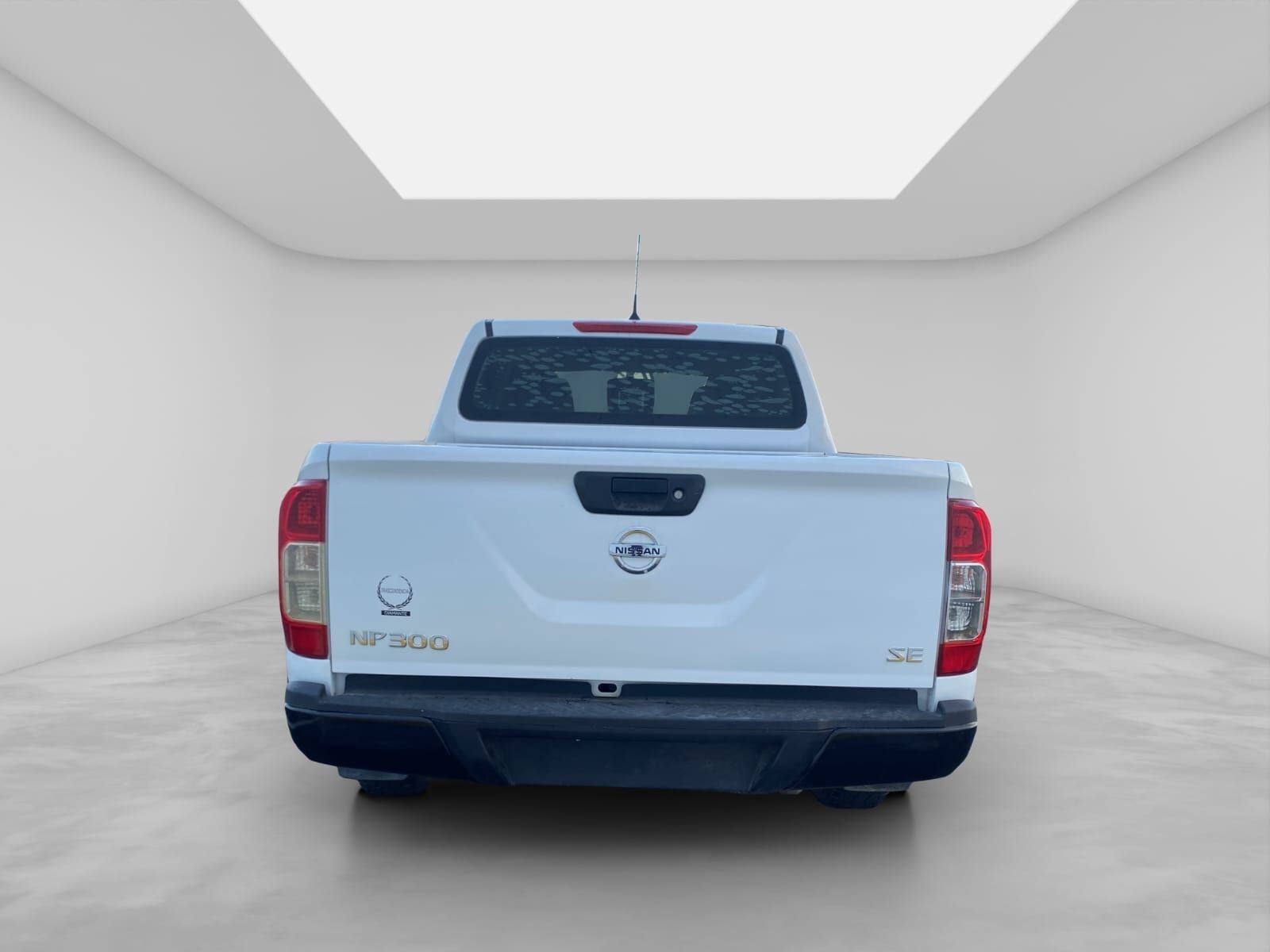 2020 Nissan NP300 2.5 Doble Cabina Se Aa Pack Seg Mt