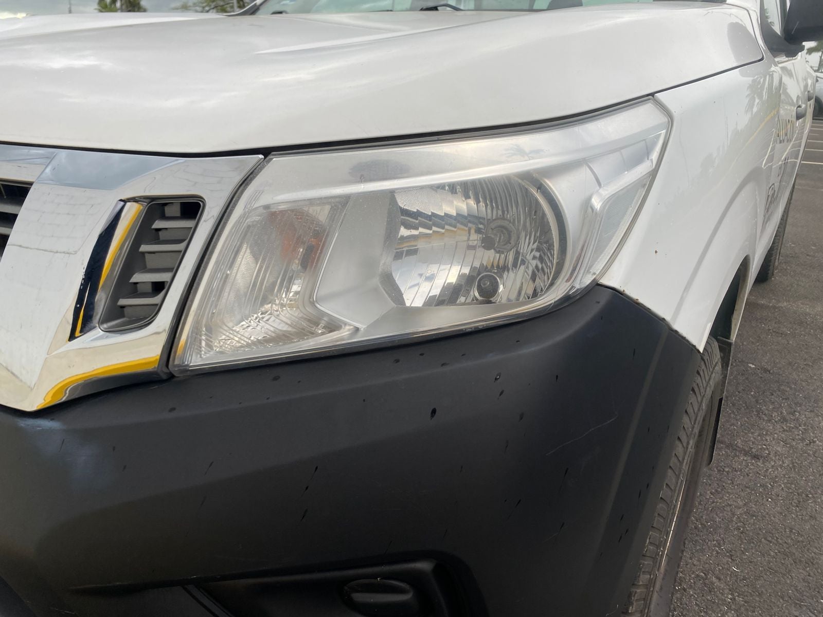 2020 Nissan NP300 2.5 Doble Cabina Se Aa Pack Seg Mt