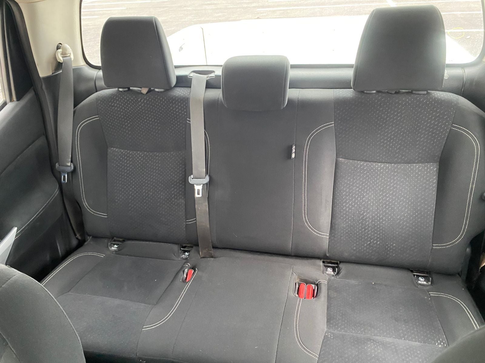 2020 Nissan NP300 2.5 Doble Cabina Se Aa Pack Seg Mt